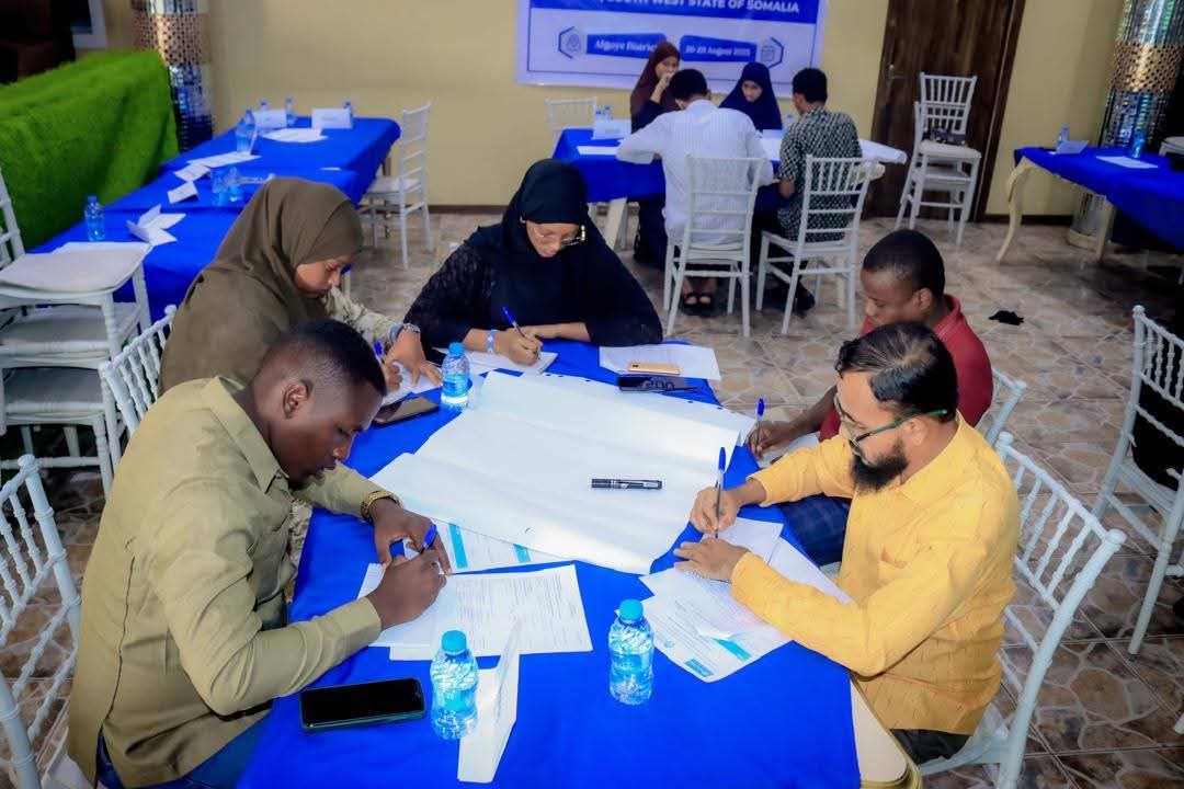 kalkalhuman's tweet image. Our team in Benadir joined a three-day workshop in Afgooye District with CSOs and CBOs from Lower Shabelle to strengthen skills in monitoring, documenting, and advocating against human rights violations.

Together, we are building stronger, justice-driven communities.

#SASDO…