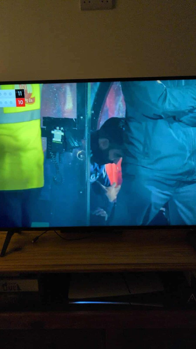 The_UnknownGuru's tweet photo. Cowardly in every sense of the word! You fucking stand up WITH the players! You don't cower and hide from the moment, no matter what! Don't even try and say superstition, this is him and his cowardly system is just an extension of this!

#AmorimOut https://t.co/nnnAl8Bt5H