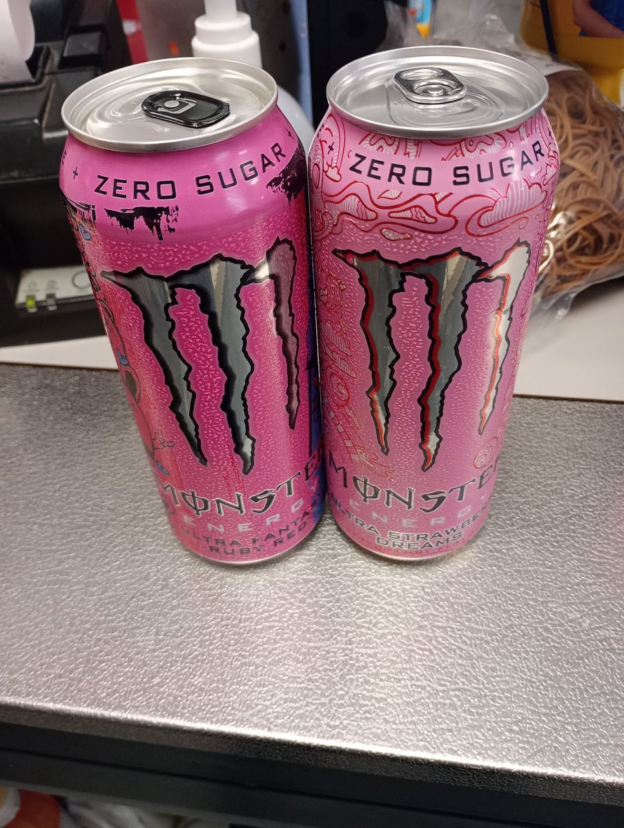 FurBallFur's tweet photo. I got a double "twink boi juice"
Yum 👀 https://t.co/LjM2gaKGVS