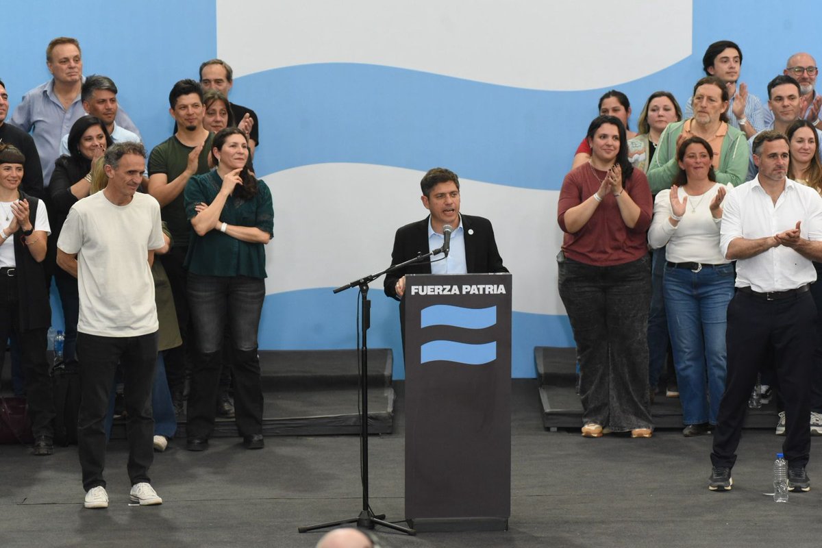 🇦🇷✌🏽 Estuvimos en #Pilar junto a compañeros y compañeras de nuestra UP, ATE y CTA en el acto "La Fuerza de la Salud", acompañando a nuestros candidatos locales y de la provincia, trabajadores ellos de la salud.

El gobernador <a href="/Kicillofok/">Axel Kicillof</a> fue muy preciso, poniendo en el centro del