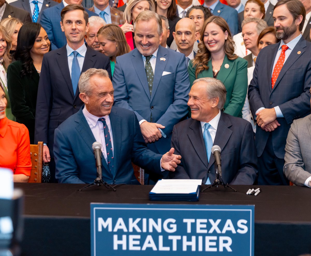 Food &amp; beverage companies have not always had to be transparent about the ingredients in their products.

With the laws I signed today, that changes.

Texans can now expect more transparency &amp; better nutrition education in our state.

Texas will lead the way to Make America