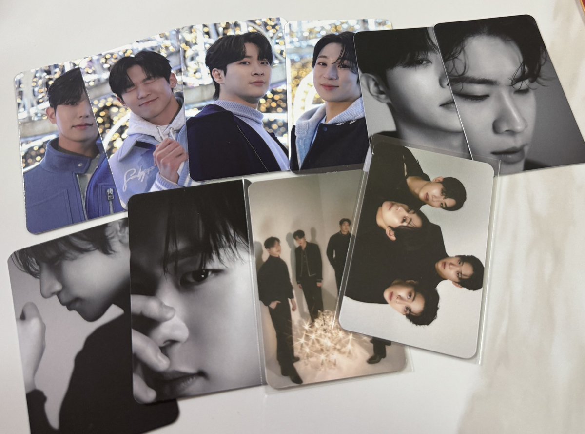 squid7376's tweet photo. 리베란테 포카 양도합니다!!

장당 1000원
두번째 사진은 일괄 2000원입니다!

김지훈진원정승원노현우립밤팬텀싱어

양도 된 것도 있어서 연락 주시면 알려드릴게요!! https://t.co/R2tVQjHzMd
