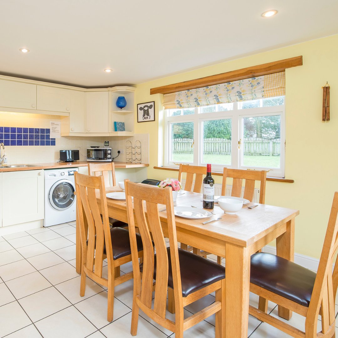 Coastal Cottages tweet media