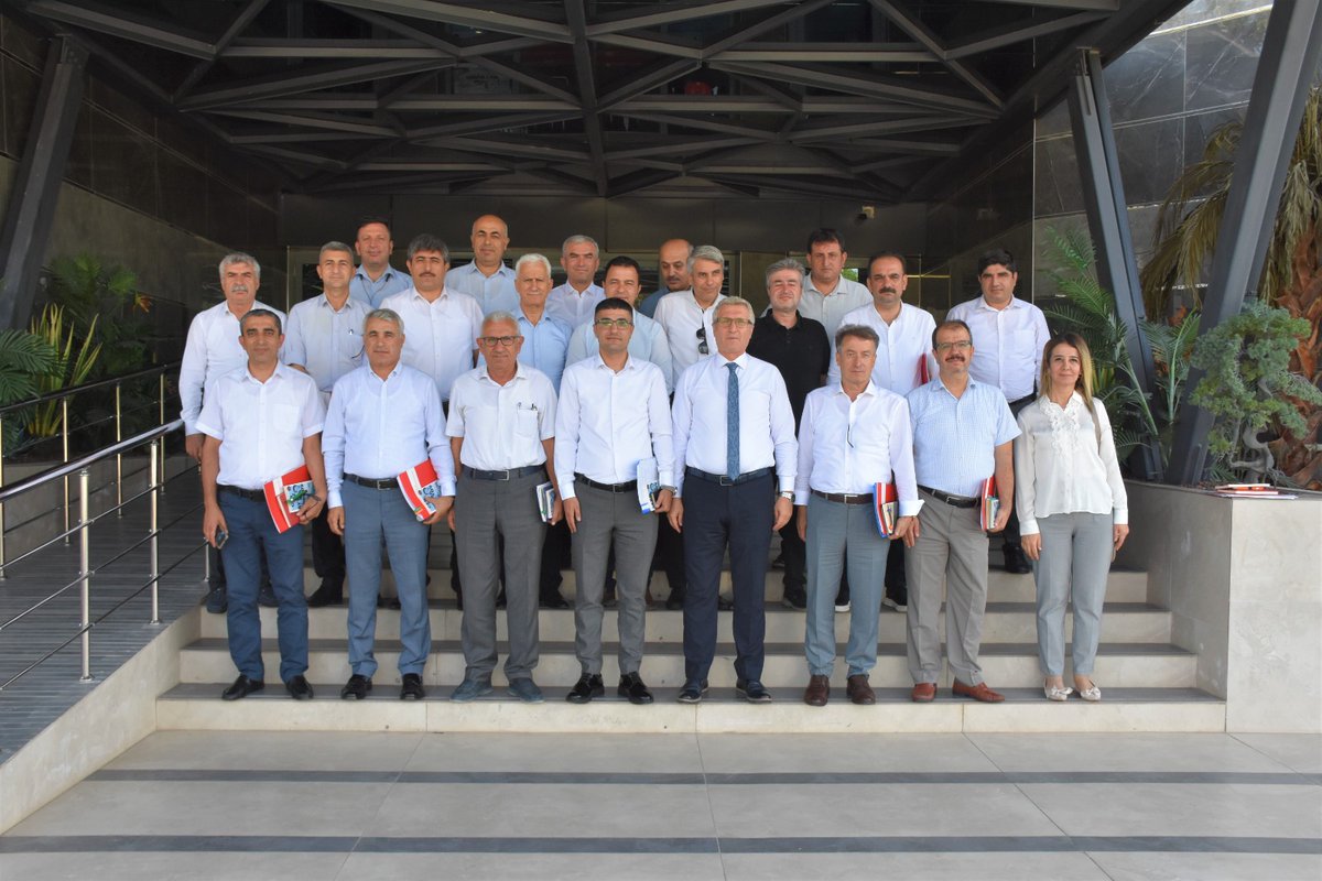 📌Batman İl Millî Eğitim Müdürlüğü Eylül Ayı Planlama Toplantısı, İl Millî Eğitim Müdürümüz Yaşar Ciğer başkanlığında;  Eğitim Müfettişleri Başkanı Hamit Aydın, ilçe millî eğitim müdürleri, il millî eğitim müdür yardımcıları ve şube müdürlerinin katılımıyla Kristal Park toplantı