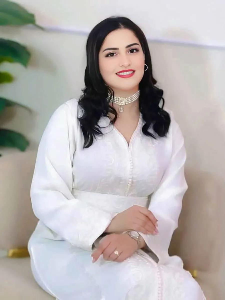 طلب مستعجل  انا اماراتيه العمر خمسين عام  مربربة
 وزني 80
الوظيفة سيده أعمال ثريه 
من دبي
عندي  بيت ملك وتبي الزواج بدون  طلبات وبدون مهر فيه  احد  يقبل فيها بدون تكاليف 
#الامارات