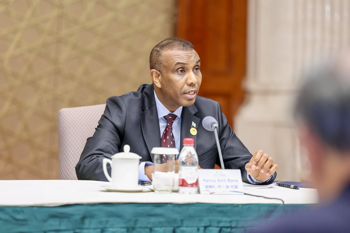 H.E. Prime Minister <a href="/HamzaAbdiBarre/">Hamza Abdi Barre</a>, met with He Wei, Vice Chairman of the Standing Committee of the National People’s Congress, China’s highest legislative body, on Wednesday.

Discussions focused on further strengthening the already strong bilateral relations and bonds between