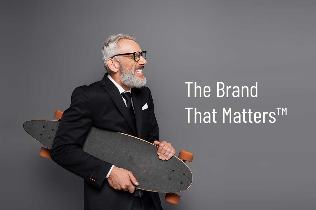 Host Adrian Willis, breaks down how this once-overlooked garment has become the secret weapon of stylish men everywhere, delivering practical tips on selecting the right cut, fabric, and styling options for your body type. 

mansbrand.com/wide-leg-trous…