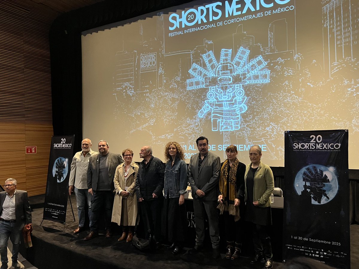 Hoy en Cineteca Nacional México🔴 
Se llevó acabo la rueda de prensa de 🎬 Shorts Festival internacional de Cortometrajes México, que celebra su 20ª edición. 
La cual se llevará acabo del 1 al 30 de septiembre.
