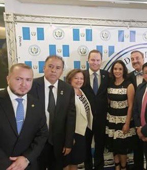 El hijo más inteligente de Arzú 🤣🐒 no dijo nada, cuando siendo Presidente del Congreso tuvo como Presidente de la Comisión de Defensa a José Armando Úbico, Que cumple prisión por narcotrafico y en ese momento ya había cumplido una condena en NY por trasegar heroina.