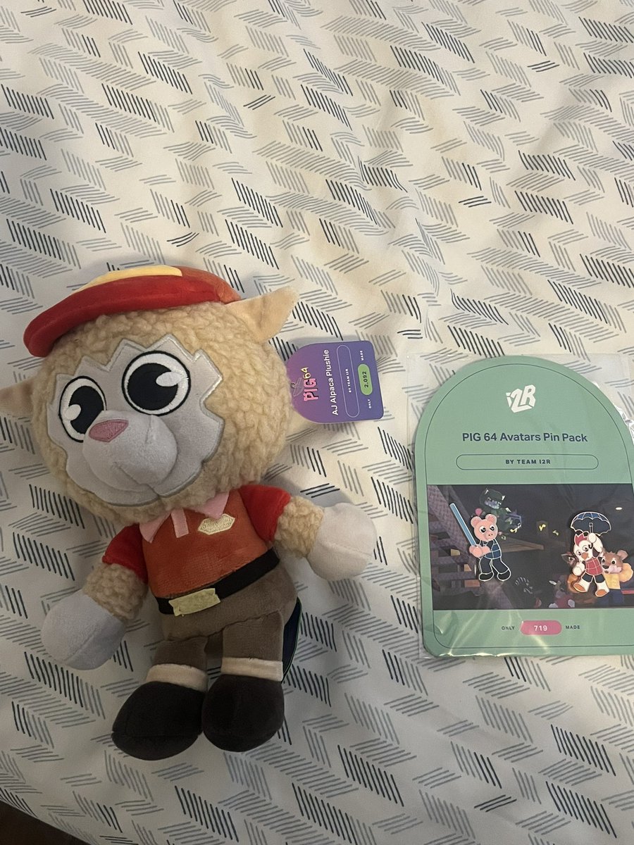 Package acquired!!!! 

<a href="/AyJFried/">AyJ</a> I can’t wait to see the design of the Ryder and mudson plushies!!! 

Yall absolutely COOK with them