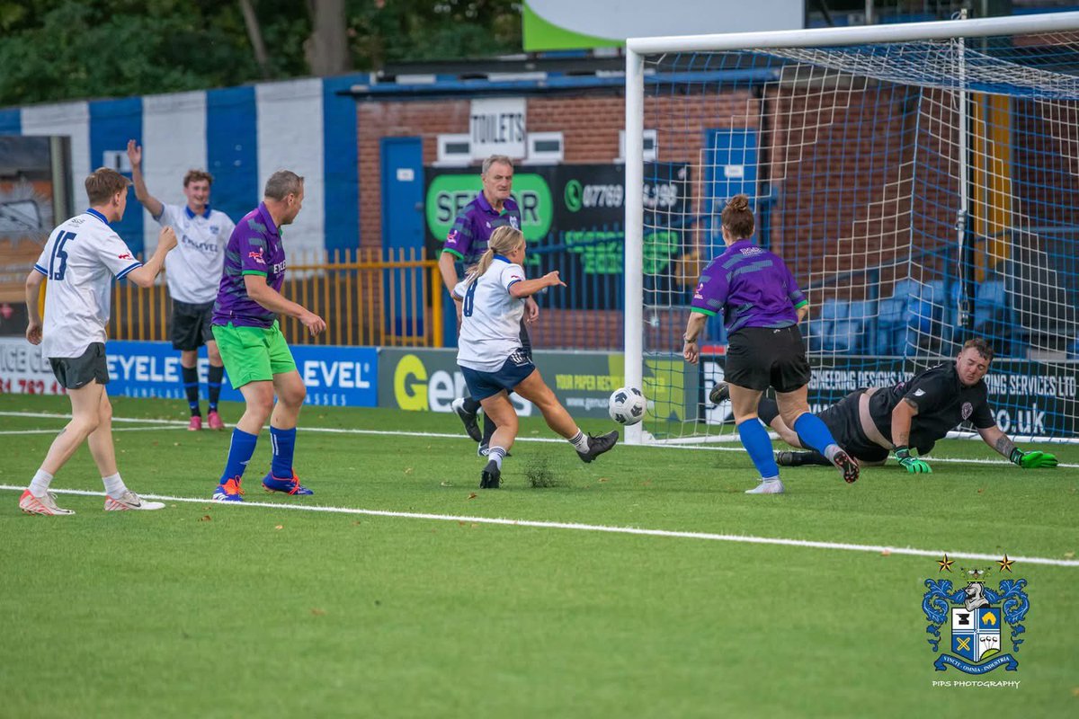 Casey Lynchey tweet media