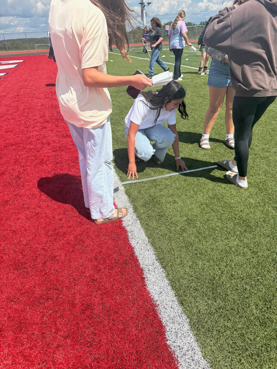 MPAVikings's tweet photo. Day 3 and already soaring! Mr. Hutter’s Grade 8 Science students took their learning outside today to test paper airplanes—exploring forces, flight, and a little friendly competition. #JuniorHighScience @MPASDVikings @CoachHutter12 https://t.co/VKzmWleQZQ