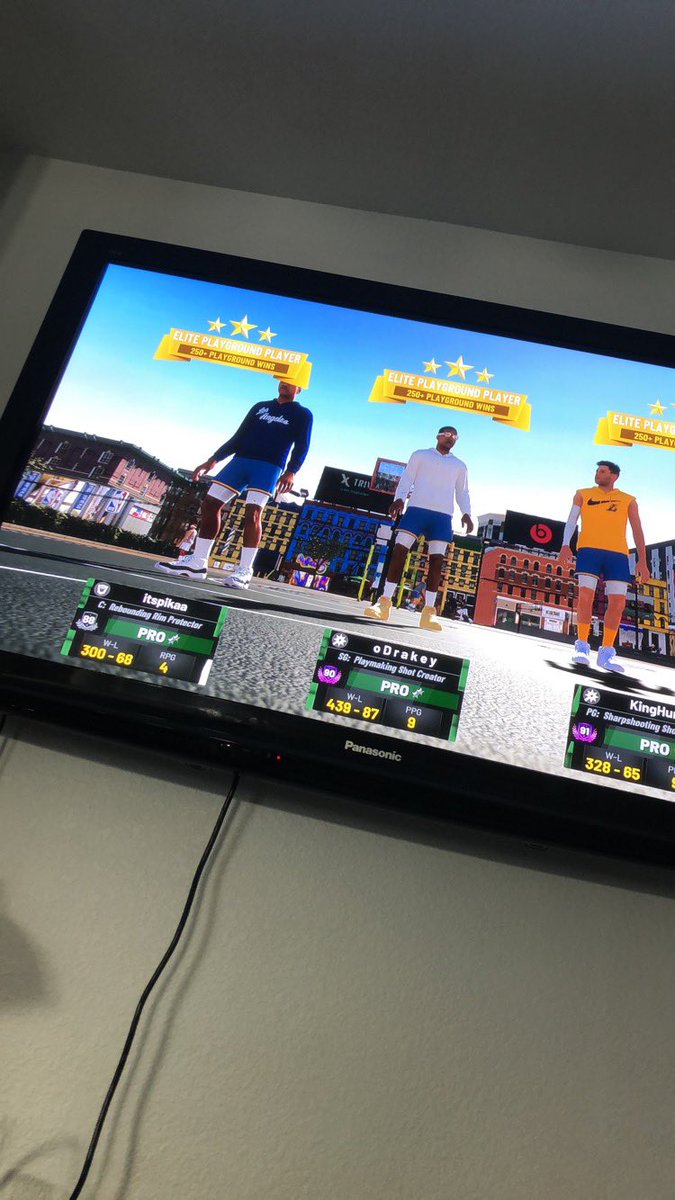 The only thing 2k is missing is records on the park intros 🔥