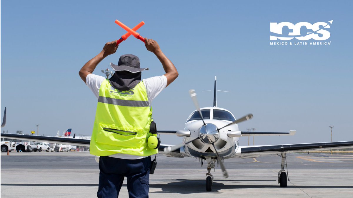ICCSMexico's tweet image. Aterrizamos cada logro gracias al trabajo en equipo ✈️
31 años de logros compartidos con una sola meta, volar cada vez más alto.

#ICCS #TripSupport #Teamwork #FBO #ICCS31
