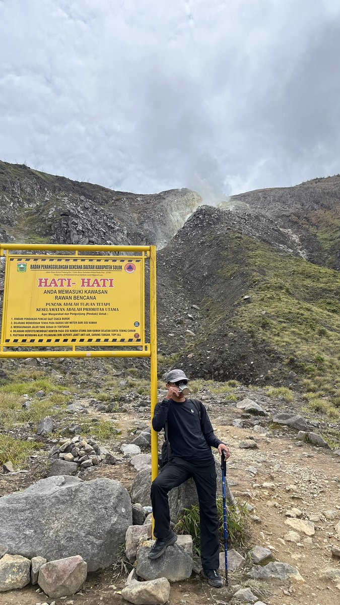 ilepyubibeh's tweet photo. gunung talang,solok https://t.co/r98iV0juHV