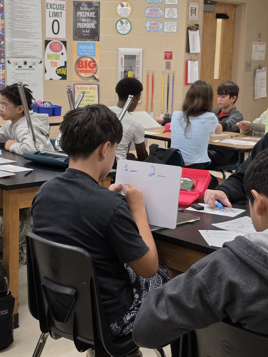 MsMcCracken1's tweet image. Mr. Brandli had students engaged in a cooperative learning activity that allowed students to work independently before sharing responses and coming to a consensus. @rushemiddle #RusheNation #SoaringtoExtraordinary #RavensFueltheFire