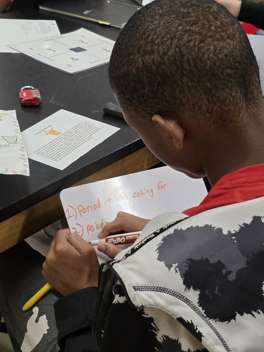 MsMcCracken1's tweet image. Mr. Brandli had students engaged in a cooperative learning activity that allowed students to work independently before sharing responses and coming to a consensus. @rushemiddle #RusheNation #SoaringtoExtraordinary #RavensFueltheFire