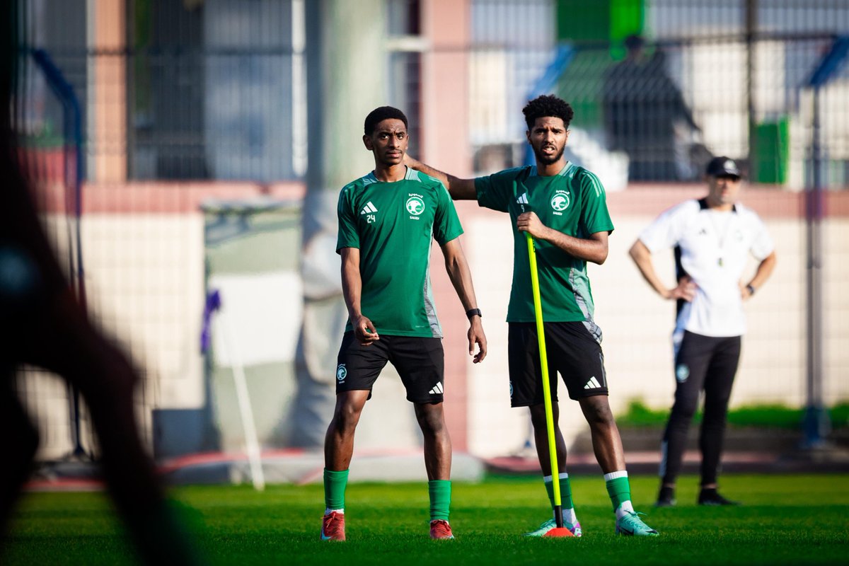 SaudiNT's tweet image. أخضر تحت 17 عامًا يختتم معسكر الطائف ويغادر الى فرنسا📝🔽
🔗 saff.com.sa/news.php?id=38… . 
#معاك_يالأخضر