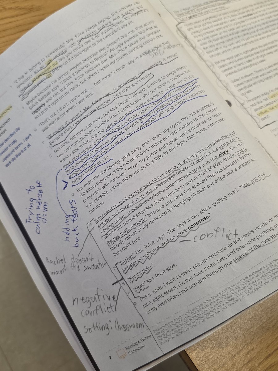 MsMcCracken1's tweet image. Students in Mrs. Iler&apos;s class engaged in discussion while doing a close read of &quot;Eleven.&quot; @rushemiddle #RusheNation #SoaringtoExtraordinary #RavensFueltheFire