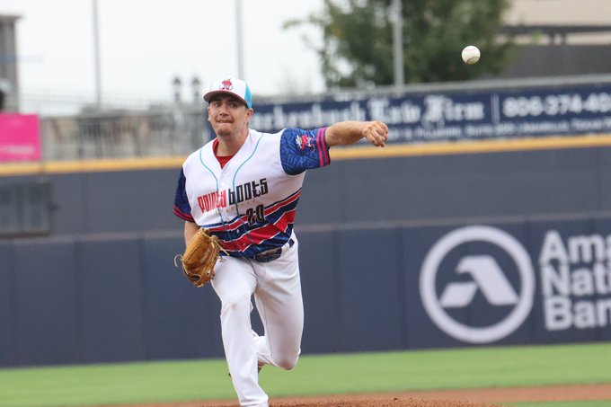 Mitch Bratt through four starts with the #Dbacks:

3.38 ERA / 2.34 FIP / 2.30 xFIP
71 ERA- | 51 FIP-
33% K% | 3.4% BB%
29.5% K-BB%
13.9% SwStr% | 31.8 CSW%

He's managed to produce BETTER metrics with the <a href="/sodpoodles/">Amarillo Sod Poodles</a>!

Thanks to <a href="/HartsfieldPC/">Austin Hartsfield</a> for the photo