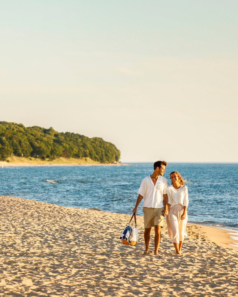 Did your summer fling turn into something more? 

We have some ideas for a romantic long weekend in the Art Coast® of Michigan this fall. 🍁  bit.ly/4mrORWM

#ArtCoastofMichigan #SaugatuckDouglas #Saugatuck #PureMichigan