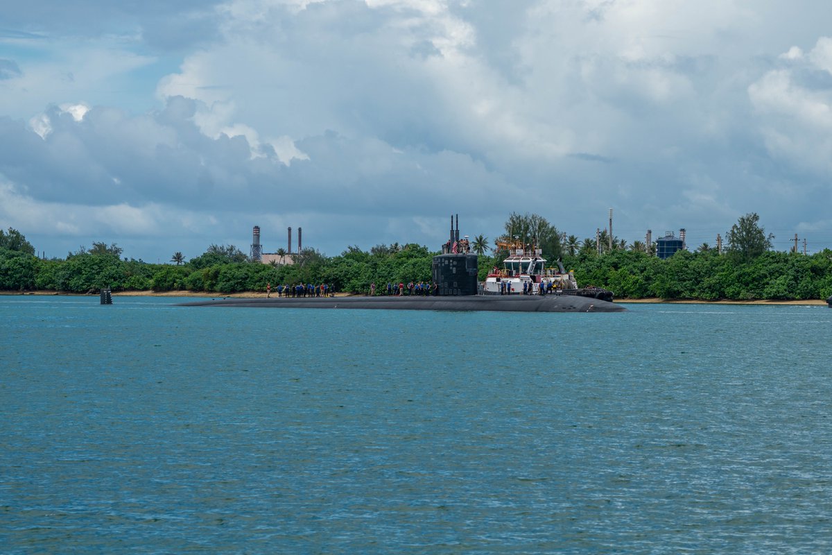USS Annapolis (SSN 760) returns to Apra Harbor, Guam. One of five forward-deployed fast-attack submarines, Annapolis showcases the speed, stealth, and endurance that make subs the Navy’s undersea apex predators in support of a #FreeAndOpenIndoPacific.