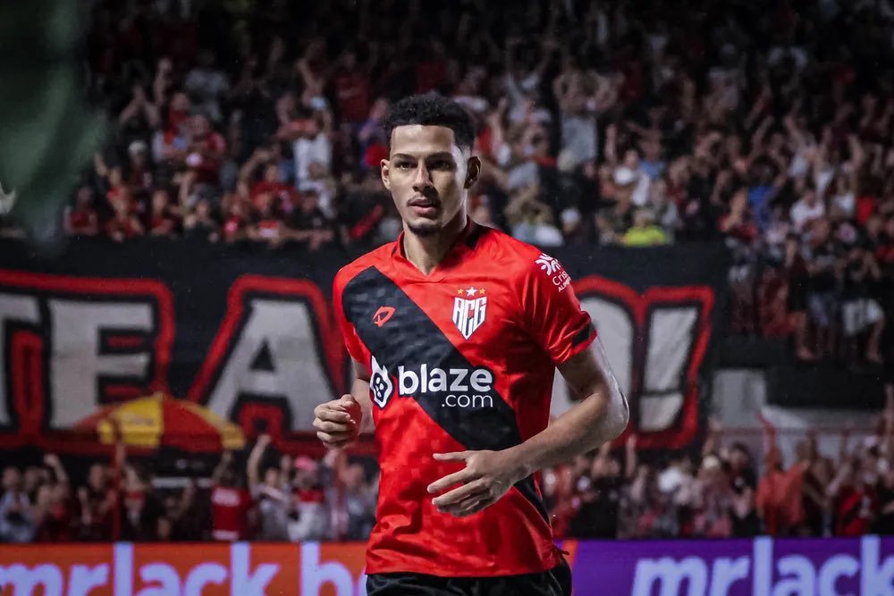 Venê Casagrande tweet media