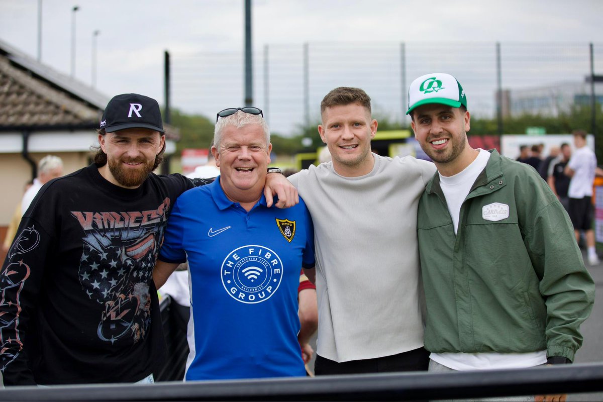 Harborough Town FC 🐝 tweet media