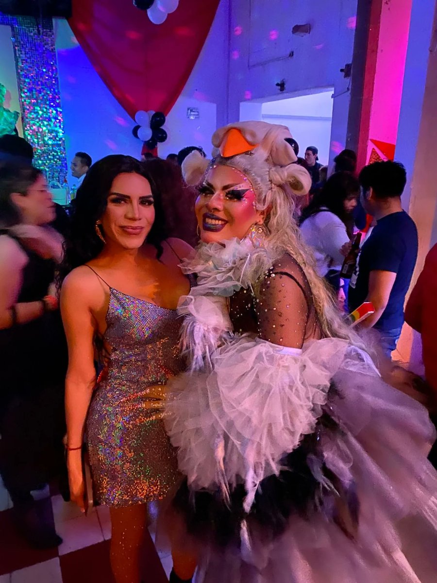 Marilyn23072474's tweet photo. Fotos del fin con mi bb @AviescWho 🩶
#GlitterBeer #SanLuisPotosí
#AviescWho #TransMexicana #TransPotosina #Trans #TransIsLove #TransIsBeautifull #Transgender #Viral #Rt Rt. https://t.co/UNwRpR9jNm