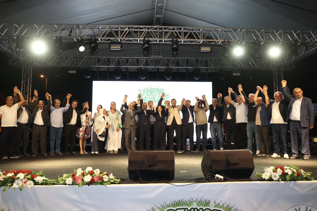 🌿 Geleneksel Beykoz Çayır Festivali’nde buluştuğumuz yüzlerce hemşehrimizle unutulmaz bir akşam yaşadık! 🎶✨

Festivalimizin 4. gününde;
💚 Sinop İli ve İlçeleri Kültür ve Yardımlaşma Derneği,
💚 Kastamonulular Dayanışma Derneği,
💚 Beykoz Çankırılılar Eğitim Kültür Sosyal