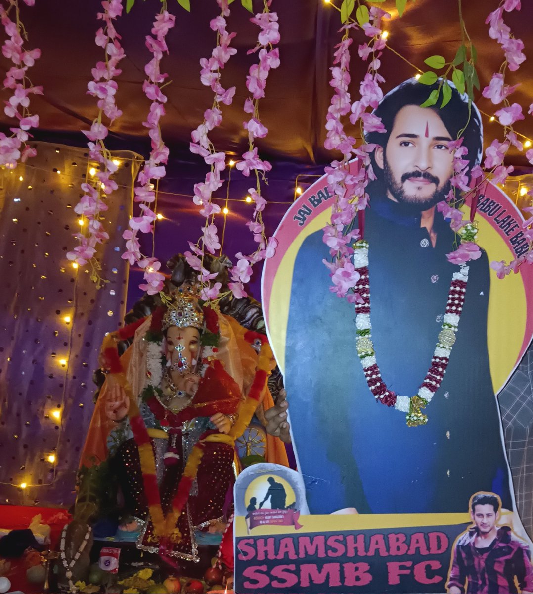 SHAMSHABADMBFC's tweet photo. అందరికీ వినాయక చవితి శుభాకాంక్షలు✨
@urstrulyMahesh #SSMB29 #GlobeTrotter #MaheshBabu #GaneshChaturthi2025
#HappyVinayakaChaturthi https://t.co/EimXd6Y0qO