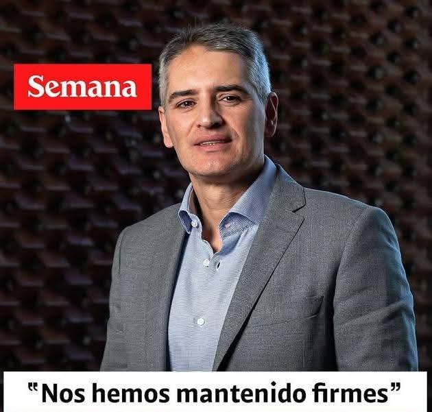 memosprofe's tweet photo. ¡PA'LANTE,  GOBERNADOR!

Se sucederán los ataques cobardes, porque el HAMPÓN,  "CACAS" petrosky, sabe que VOS NOS REPRESENTÁS A LOS ANTIOQUEÑOS.

"SI ANTIOQUIA RESISTE,  COLOMBIA SE SALVA".
(Andrés Julián)

VALE PA' LOS 32 DEPARTAMENTOS QUE LUCHAN POR SU AUTONOMÍA.
(MEMOSprofe) https://t.co/RG9JKsunL0