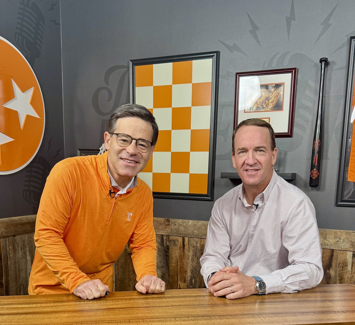 Our first guest is a Hall of Fame quarterback turned professor-media mogul-beloved national treasure who played for Tennessee. Welcome to the Mike Keith Show!

Live Thursday at 3:00pm on the Tennessee Athletics YouTube channel!