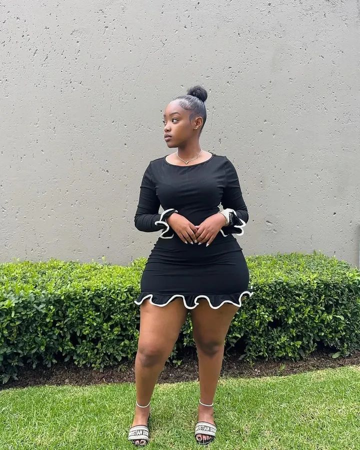 Siku Nyingine ya Kuwakumbusha Kuwa, Kunae App ambayo inakupa connection na pisi kali zilizo karibu yako. Tembelea <a href="/Konexon255/">Konexon</a> 

Pia pakua App: konexon.net/download

Thread; Jinsi ya kujisaji kwenye App ya Konexon