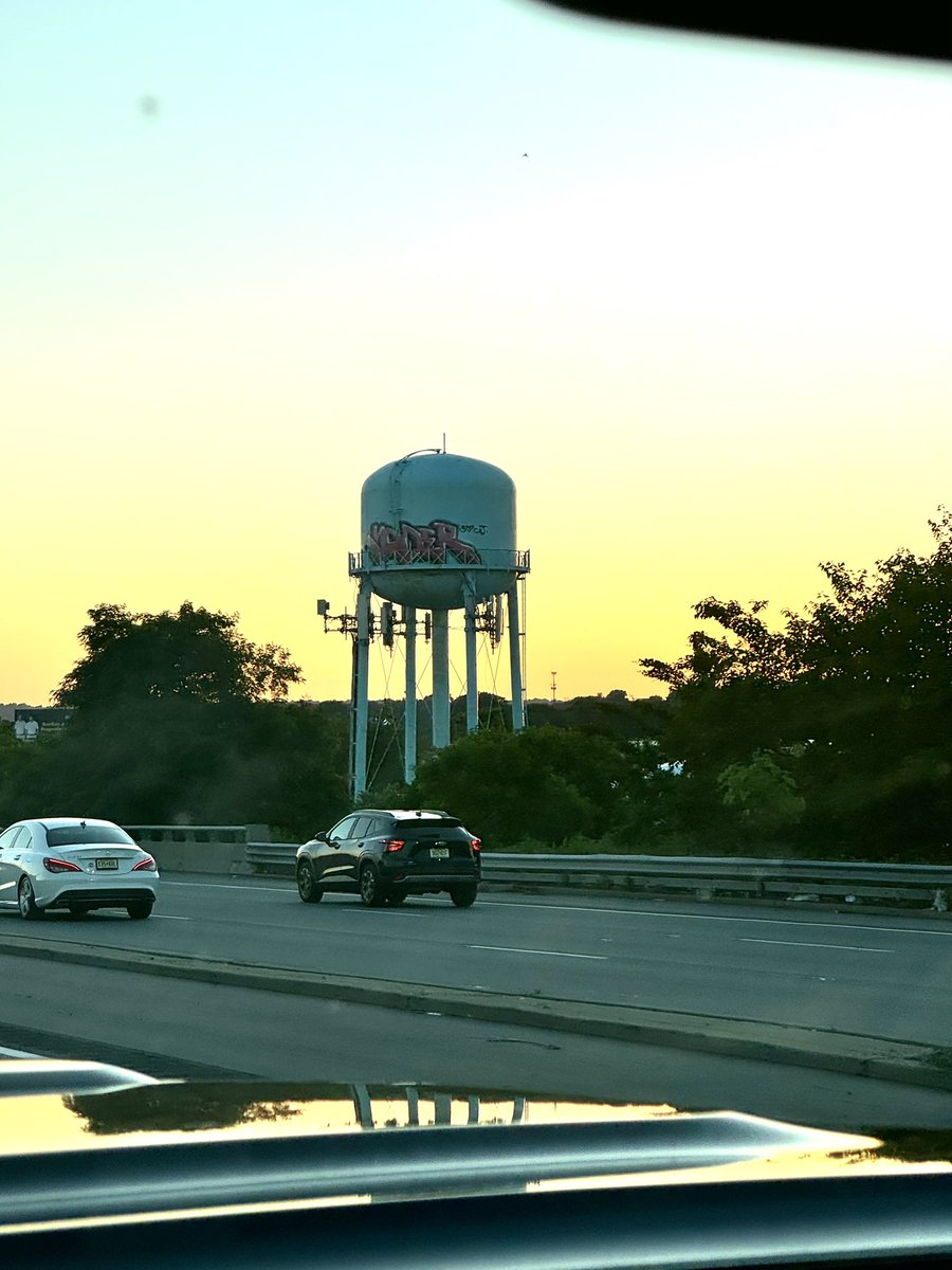 Sweeeeeeh's tweet image. New Jersey is my favorite state