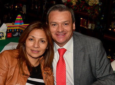 Melquisedec Torres (@melquisedec70) on Twitter photo Hagan empresa como la hicieron Pedro González <a href="/DonJediondo/">Don Jediondo</a> y su esposa.
Metan su capital y su nombre, endéudense, trasnochen, lidien con nómina, impuestos, trabajadores buenos y malos, bancos, servicios públicos, arriendos, proveedores y clientes; rían y lloren, suden y gocen. Y Hagan empresa como la hicieron Pedro González <a href="/DonJediondo/">Don Jediondo</a> y su esposa.
Metan su capital y su nombre, endéudense, trasnochen, lidien con nómina, impuestos, trabajadores buenos y malos, bancos, servicios públicos, arriendos, proveedores y clientes; rían y lloren, suden y gocen. Y