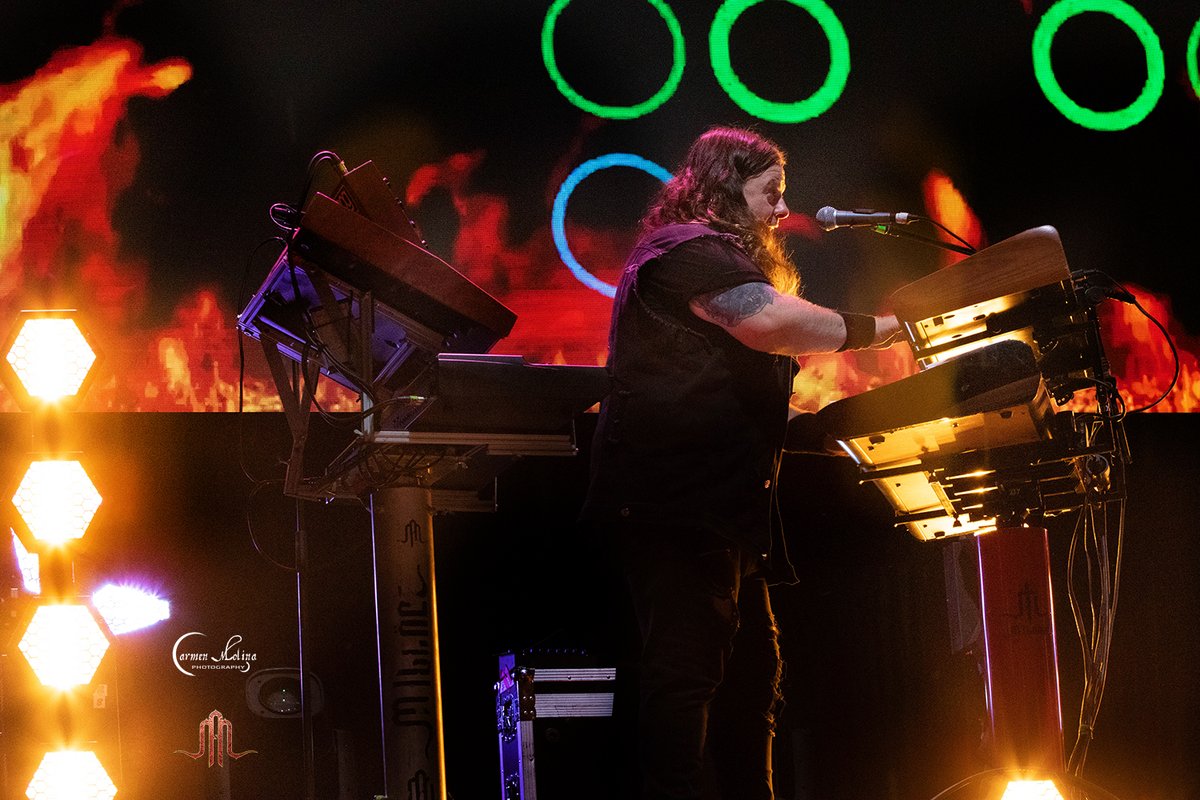 Anoche volvimos a gozarla ante 10.000 personas en el Anfiteatro de San Sebastián de los Reyes (Madrid). GRANDES <a href="/MedinaAzahara_/">Medina Azahara Ofic.</a> #todotienesufin