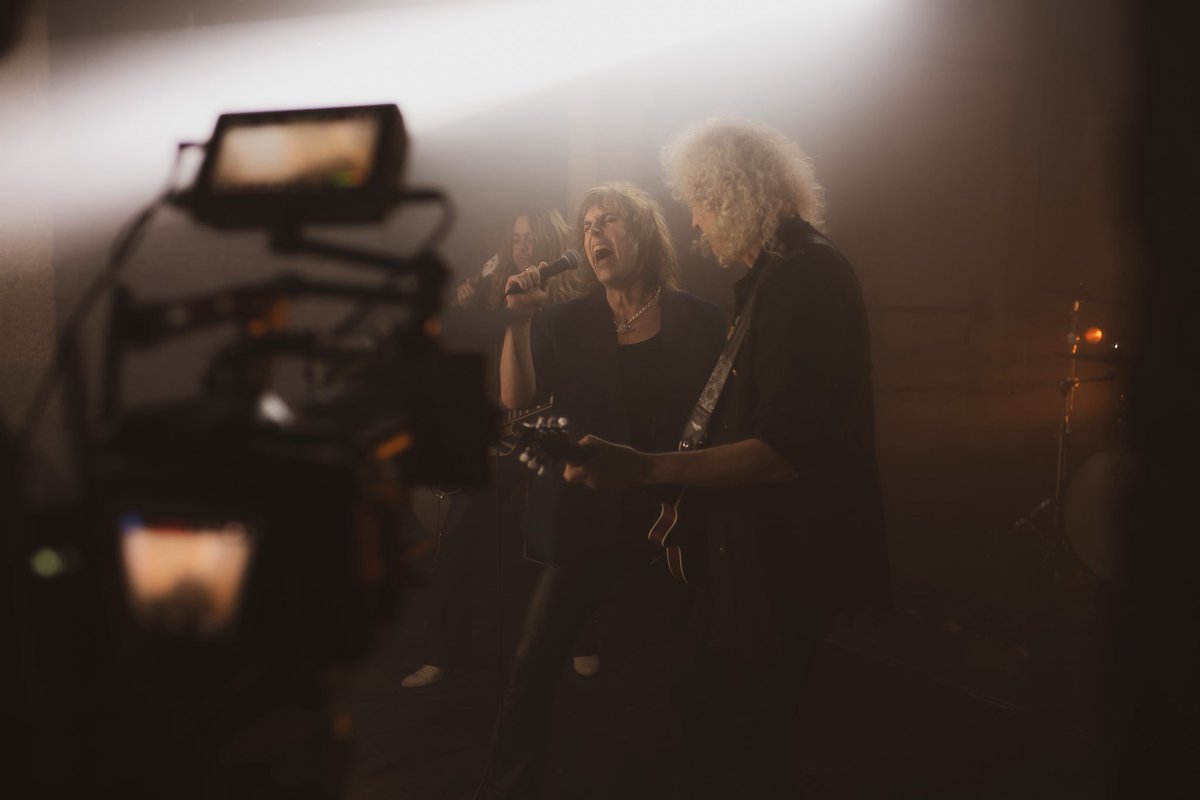 TheStruts's tweet image. Some BTS from our day shooting the video for Could Have Been Me feat. @Sirbrianmay. We can’t wait for you all to see it… 

Make sure you’ve pre-saved it found.ee/couldhavebeenme ✨
