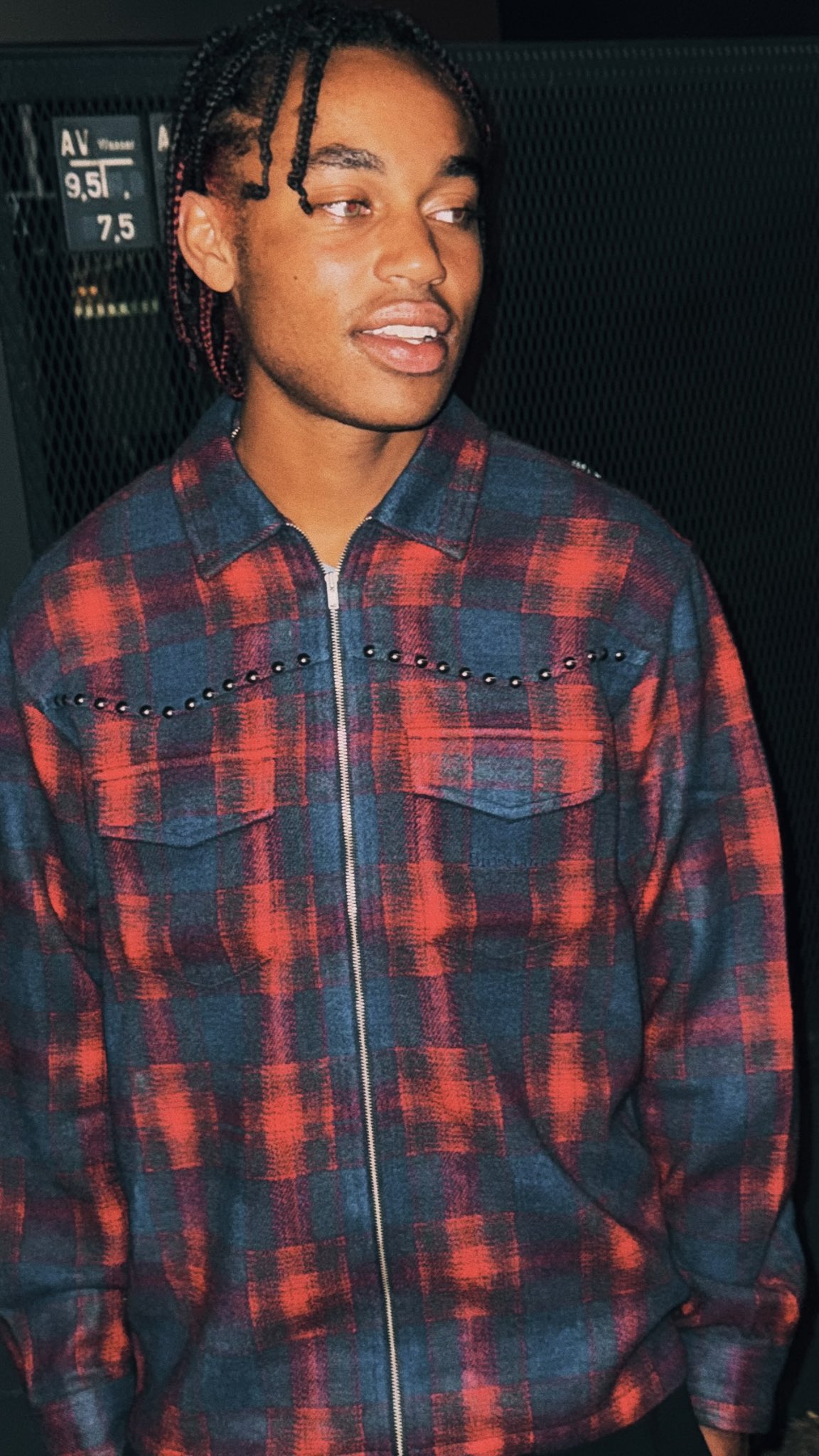 シュプリームStudded Shadow Plaid Zip Up Shirt Fall/Winter 2025 Preview – Supreme