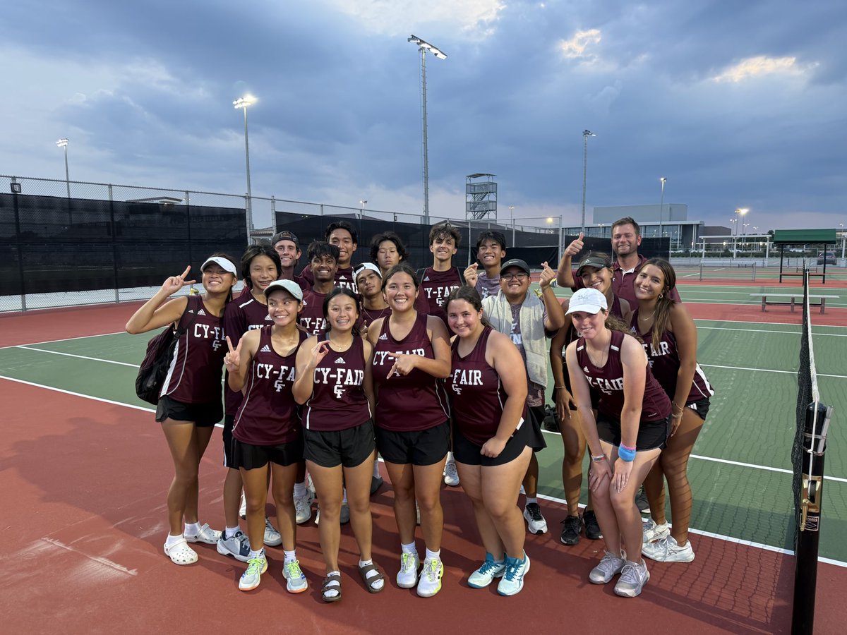 Cy_FairTennis's tweet photo. Great start to the season with a victory over Jersey Village! 16-3!! Next up, Cy-Ranch at Ranch. #bfnd https://t.co/HGaATgPG1q
