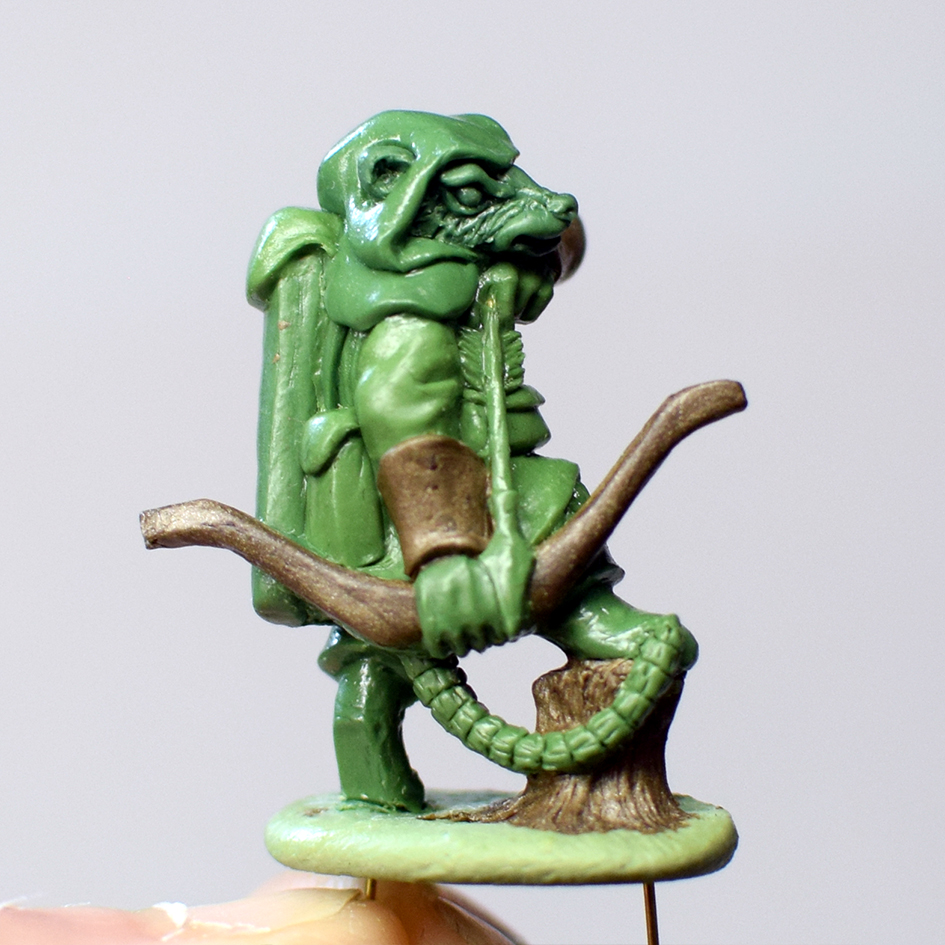 This is one of those models which I really like in hand, but struggle to find a good photo angle for...

Black Rat Kindred Knight, for Burrows &amp; Badgers.

#burrowsandbadgers #animal #furry #anthropomorphic #anthro  #sculpting #greenstuff #oathsworn #sculptingminiatures #tabletop