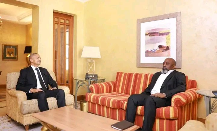 Du 3 au 6 septembre, je participerai avec #Moïse_Katumbi, #Vital_Kamhere, la #CENCO, l’#ECC et d’autres leaders politiques à la grande conférence sur la #paix et la sécurité, sous l’impulsion de la Fondation #Thabo_Mbeki en RSA.
Être là pour la paix, c’est notre engagement
#RDC