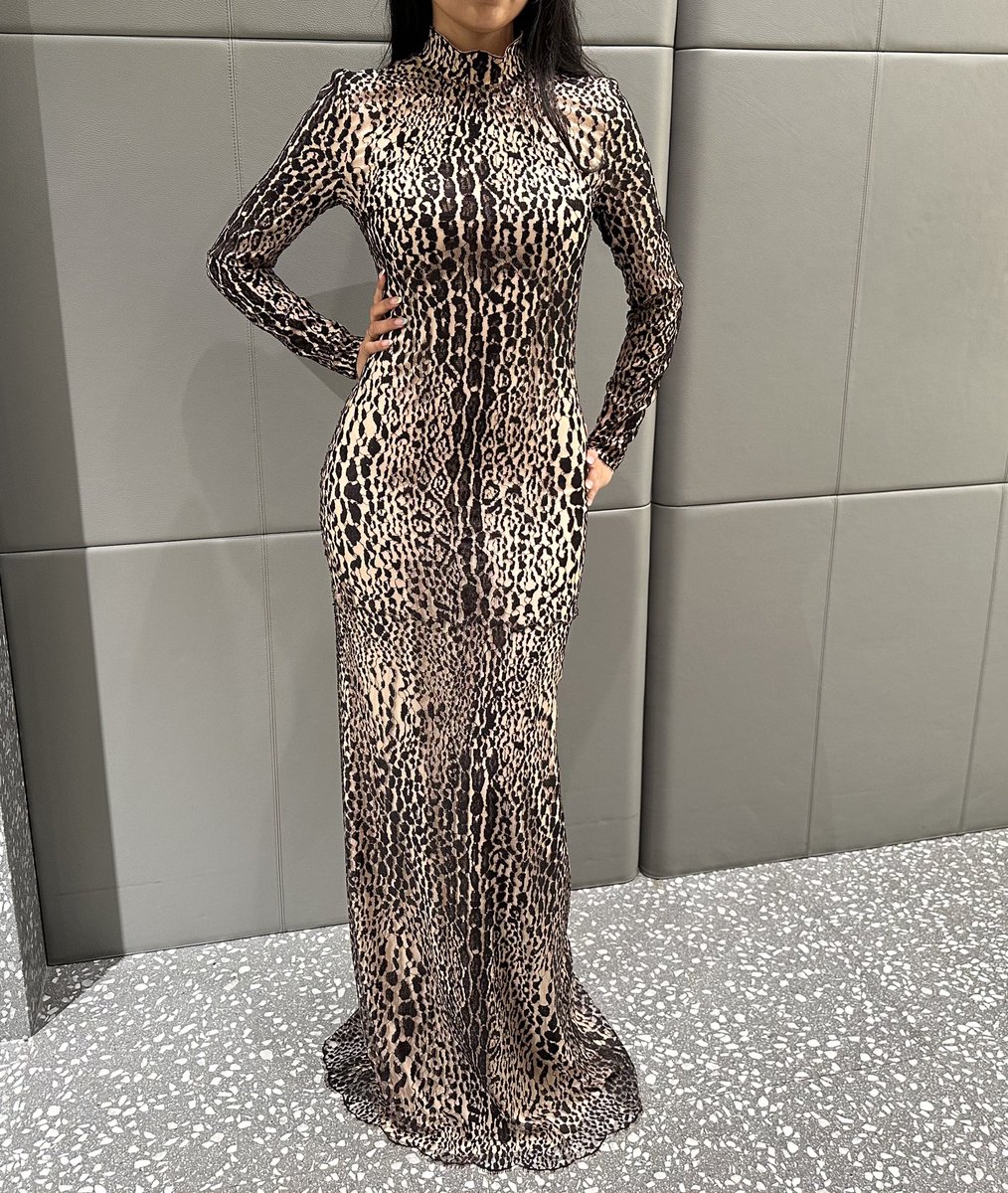 JenniferRod000's tweet photo. #luxuryfashion #tomford ❤️😍 https://t.co/OhKitSqjB9