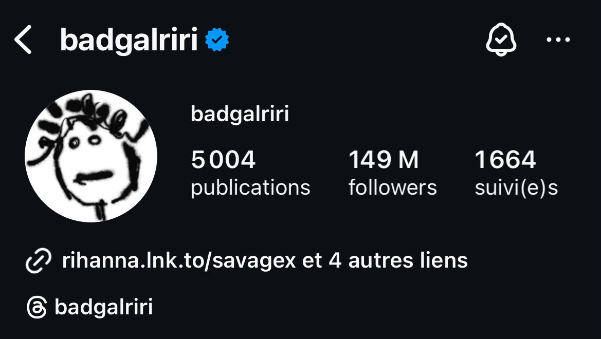 TeamOfRihanna's tweet image. 🚨 Rihanna has changed her profile picture on Instagram and Twitter.