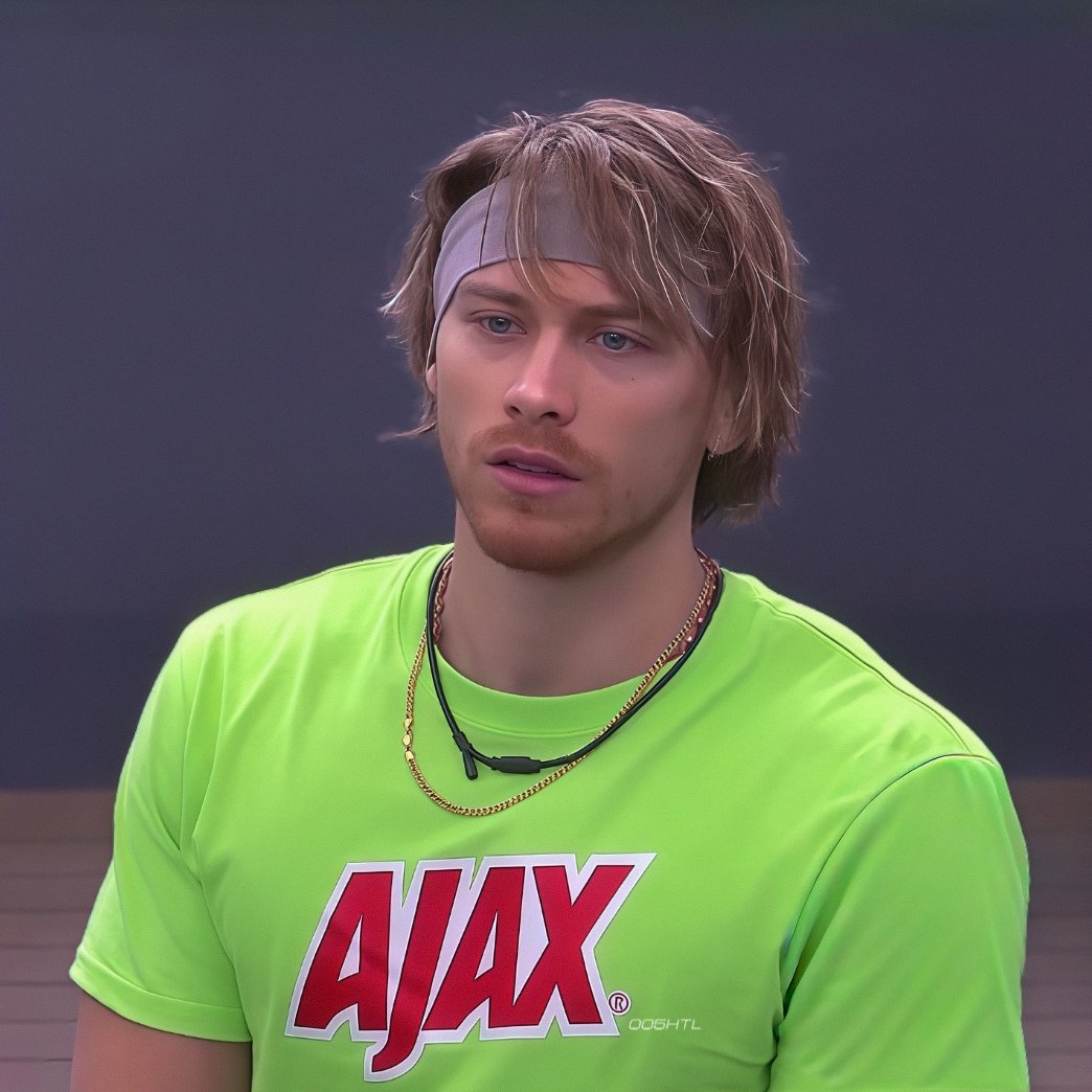 ☘️ ⋅  ˚  ࿔
#LaCasaDeLosFamososMx