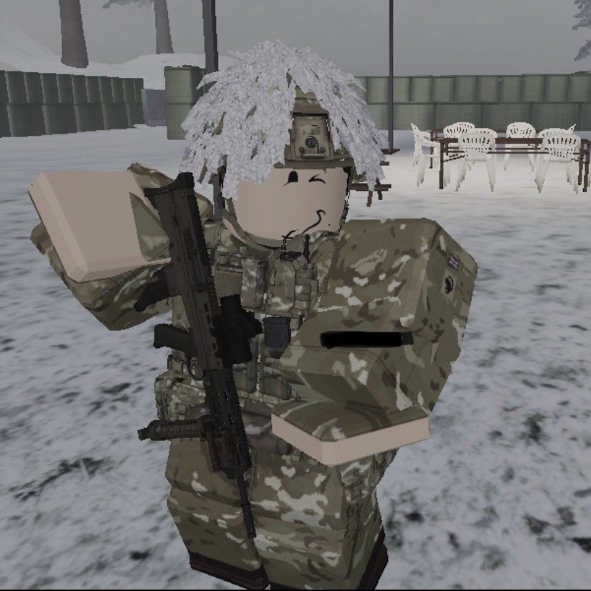 Oceanliner_nerd's tweet image. Here at Kings Company of the First Bn @RbxGds we take our role seriously especially this member of high com!