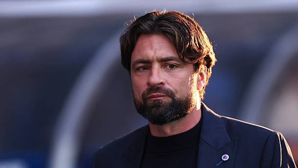 ๐ ๐ถ๐ฐ๐ต๐ฎ๐ฒ๐น (@seafarermichael) on Twitter photo ๐ Repost this if you agree that <a href="/RangersFC/">Rangers Football Club</a> should sack Russell Martin tonight.
#MartinOut ๐ Repost this if you agree that <a href="/RangersFC/">Rangers Football Club</a> should sack Russell Martin tonight.
#MartinOut