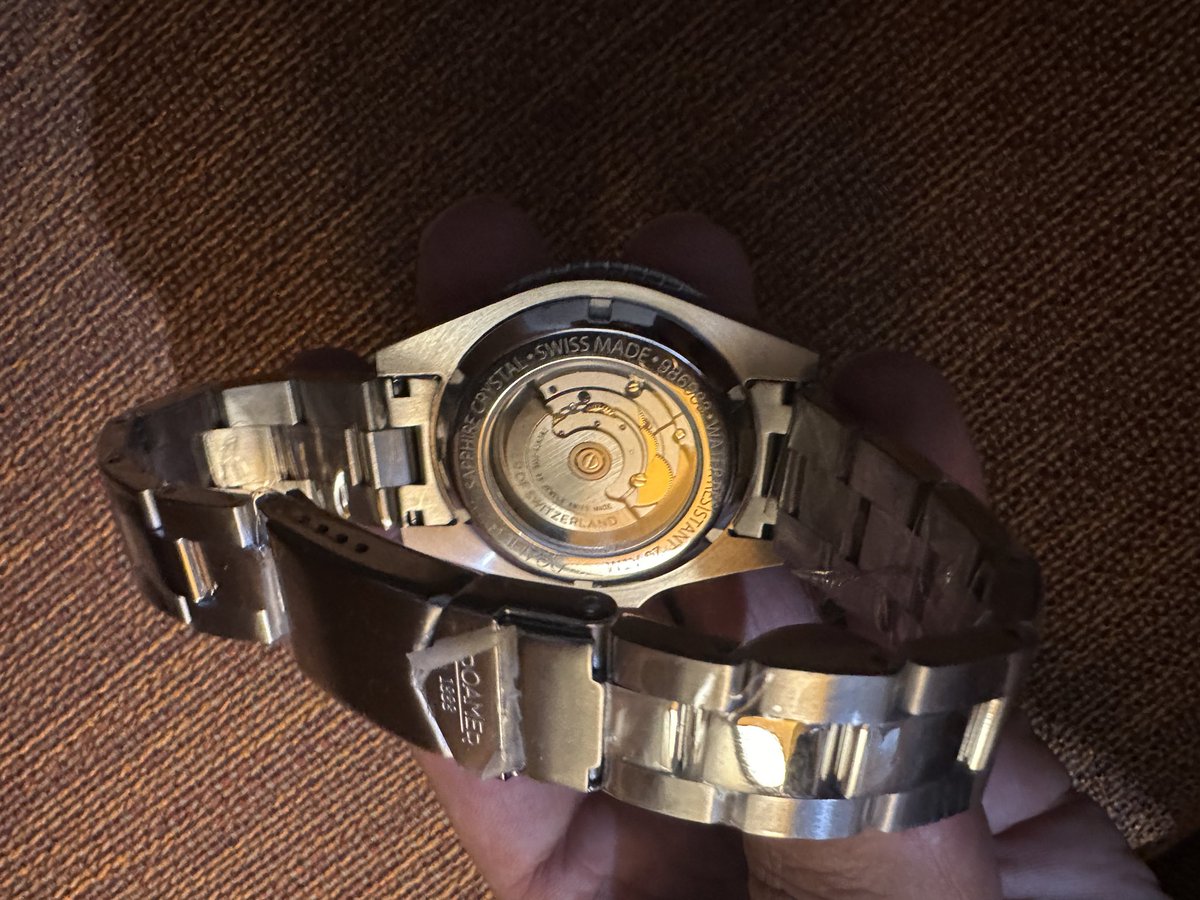 ceobsrn's tweet image. Saat hakkında düşünceleriniz nelerdir?