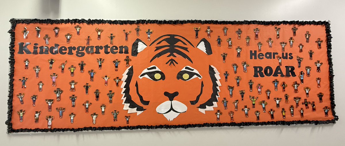 fcsdcentral's tweet image. Our kindergarten students have a big roar!! Zoom in to see each tiny tiger! 🐅