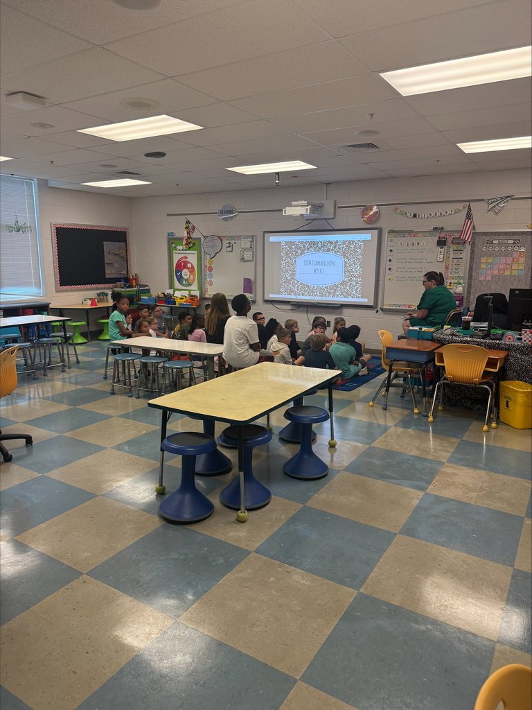 More memories from our fabulous first day of school at PHES! #Belonggrowsucceed #AACPSAwesome